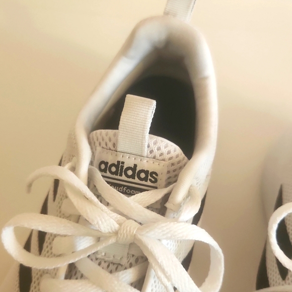 Adidas - Picture 5 of 6